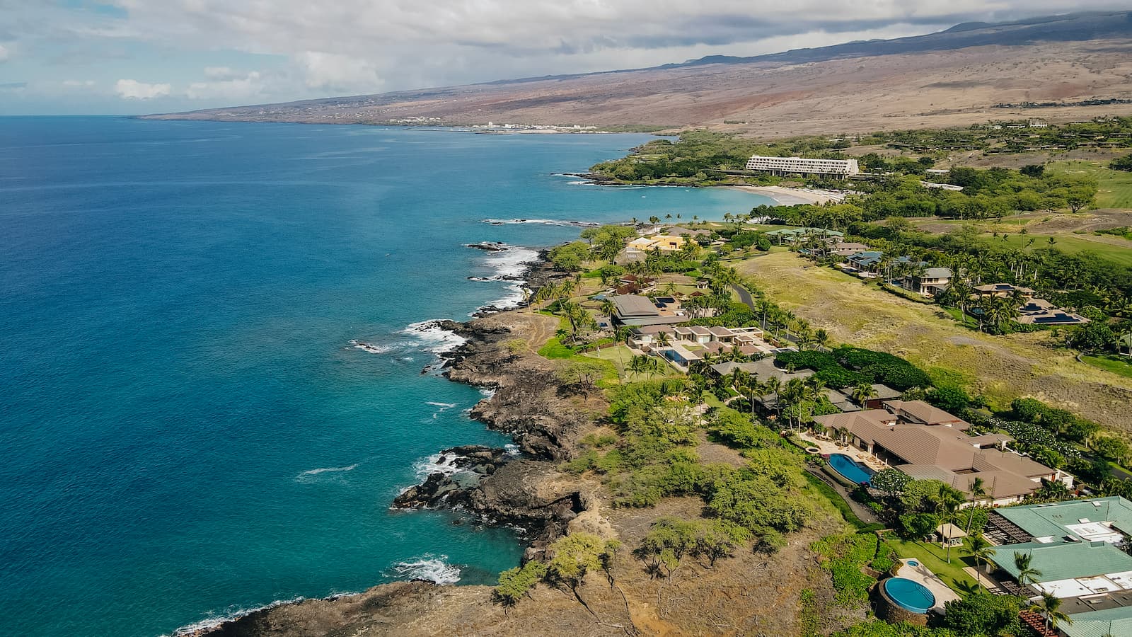 Kua Bay Surf Photo by La'Aloa