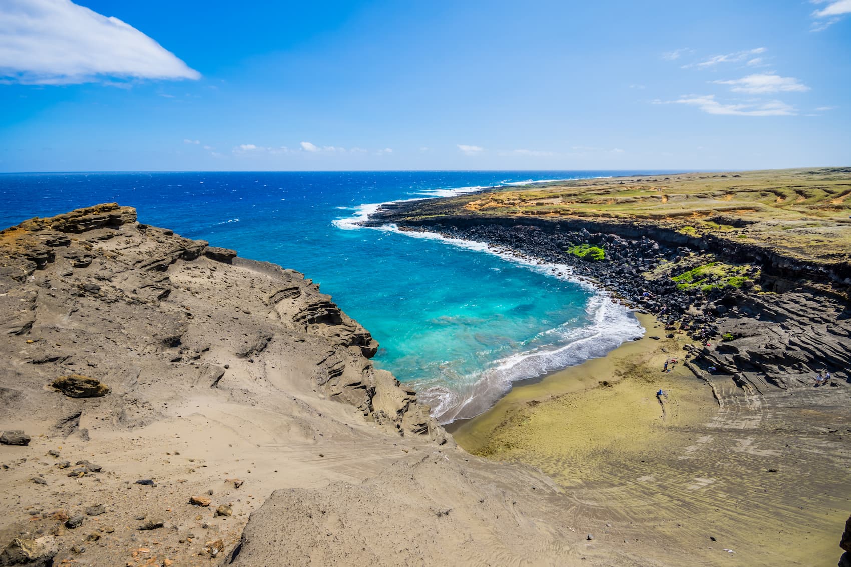 Papaklea Green Sand Beach